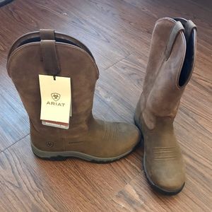 Women’s Ariat work boots